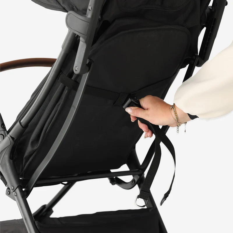 Mooiys Ash Buggy – Kompakter Kinderwagen – Schwarz