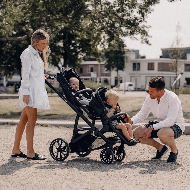 Evy² Duo Kinderwagen Schwarz, zweisitzig