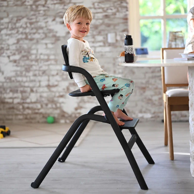 Curve Kinderstuhl-Set mit Wippstuhl und Sitzkissen – Schwarz