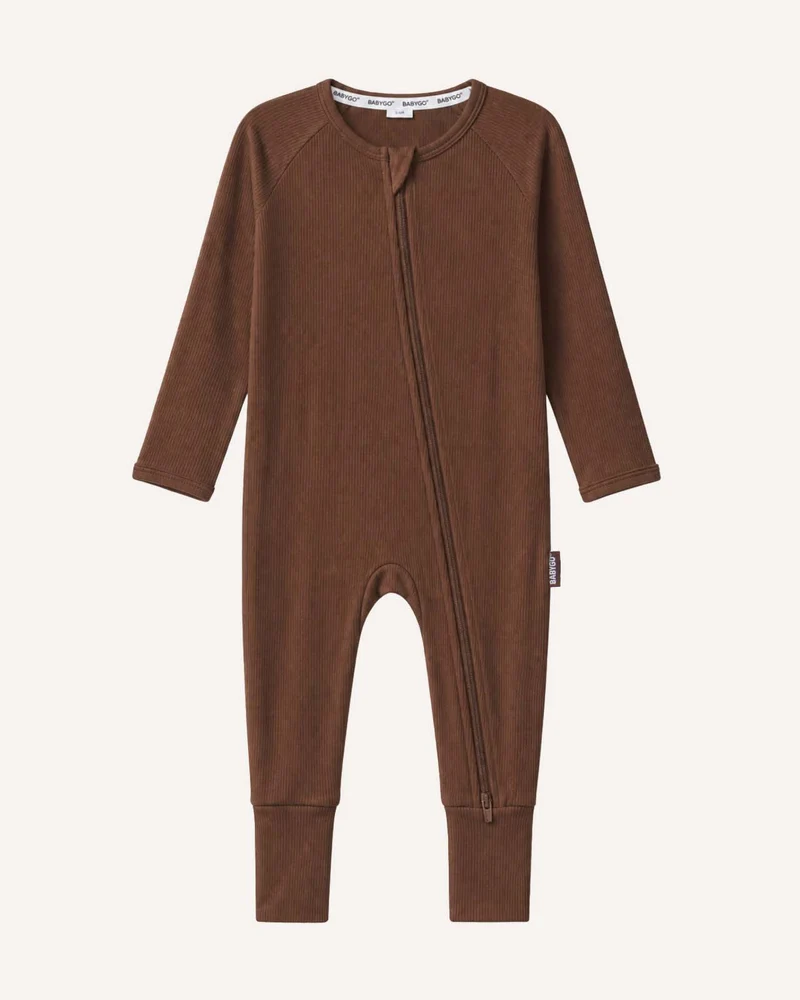BABYGO® Schlafanzug mit Rippstrick und Reißverschluss in Mokka
