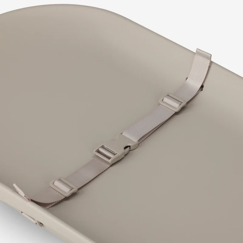 Wasserdichte Wickelauflage mit erhöhten Rändern – Taupe