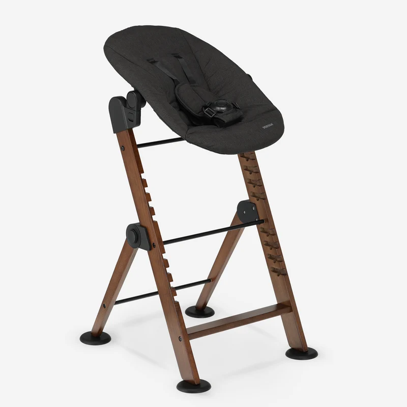 Odin Mitwachsender Holzstuhl mit Wippe und Esstischplatte – Warm Brown/Schwarz