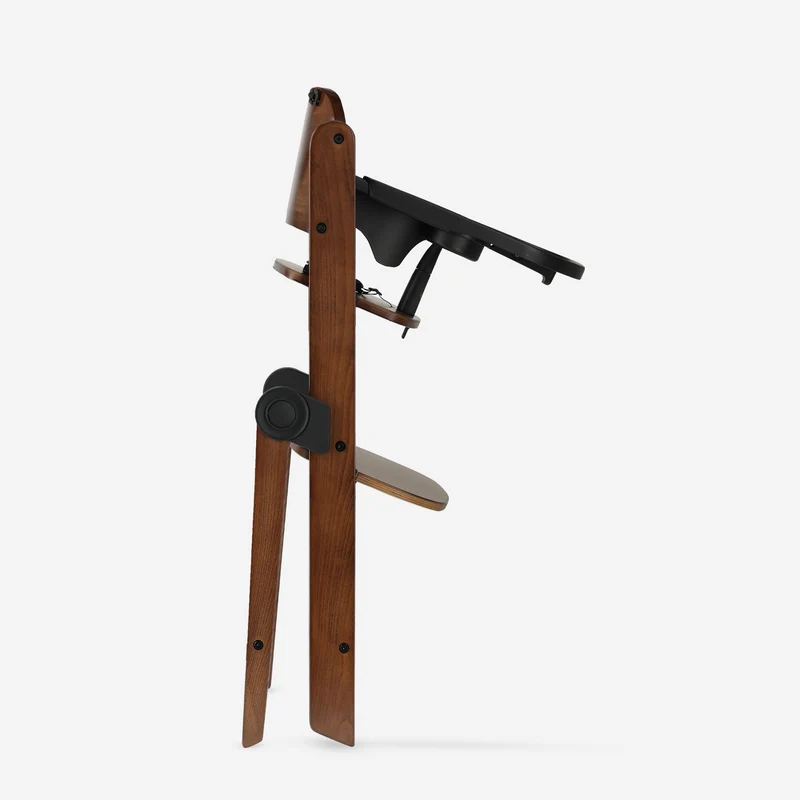 Odin Mitwachsender Holzstuhl mit Wippe und Esstischplatte – Warm Brown/Schwarz
