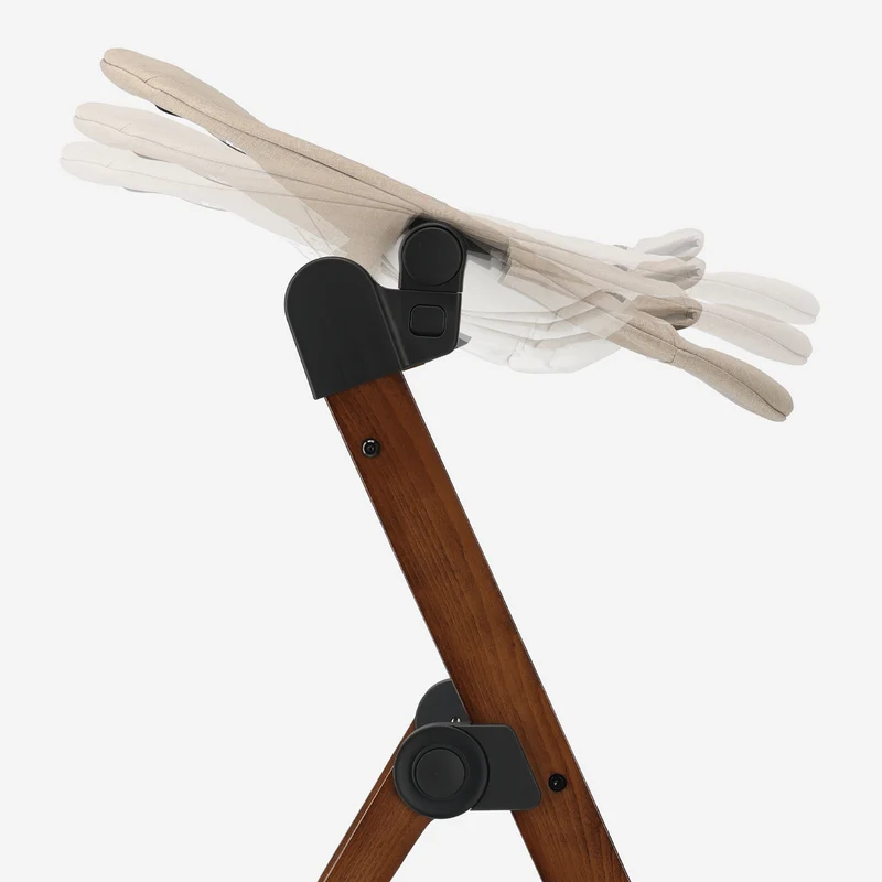 Odin Mitwachsender Holzstuhl mit Wippe und Esstischplatte – Warm Brown Nougat