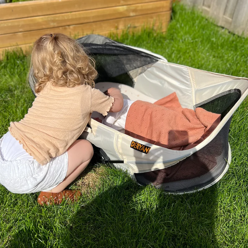 Deryan Infant Deluxe BabyBox Campingbedje - Cream + Inclusief Matras en klamboe