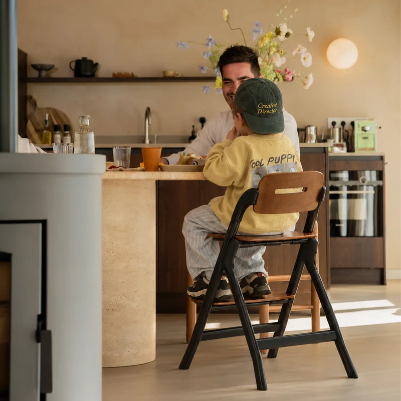 Oak Luxe Kinderstuhl mit Wippe – Schwarz