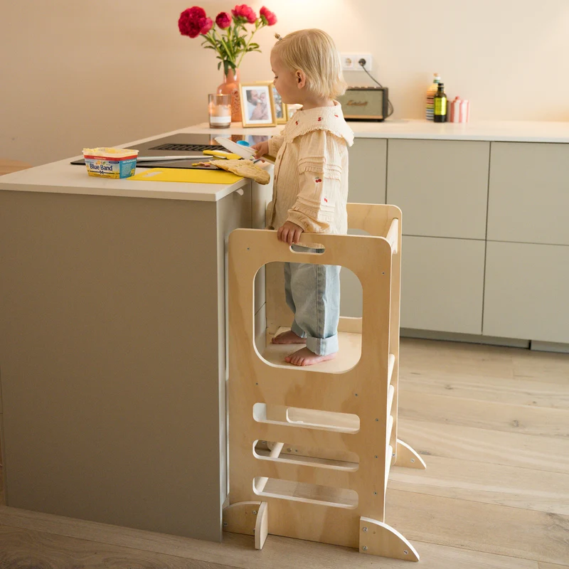 Luxe 4-in-1 Leertoren - Klimtoren met Glijbaan en Krijtbord