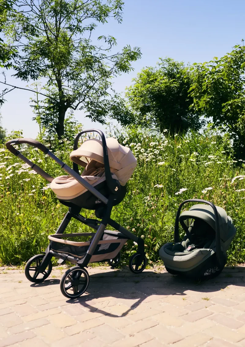 Babyschale 'Pebble Slide Pro' Forest Green by Maxi Cosi