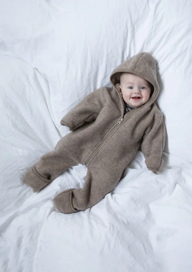 Wollfleece Kapuzenoverall mit Reißverschluss Walnuss