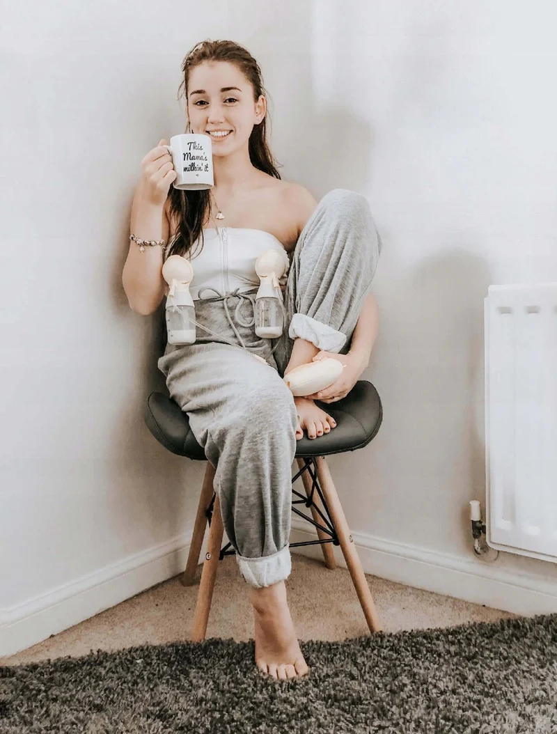 MEDELA Swing Maxi Flex podwójn laktator 2-fazowyU1