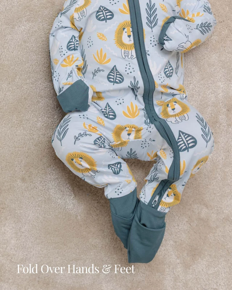 BABYGO® Löwe-Schlafanzug mit Reißverschluss