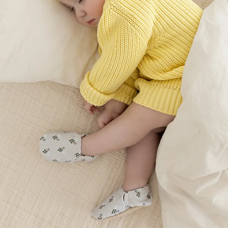 Cosy Roots - Vegan Shoes - Bumble Bees