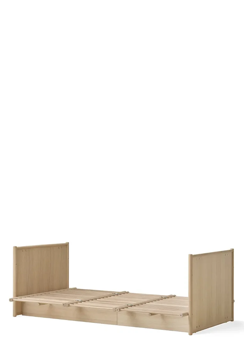 Baby- und Kinderbett 'Camp Novel' Eiche 120 x 60 cm / 200 x 120 cm