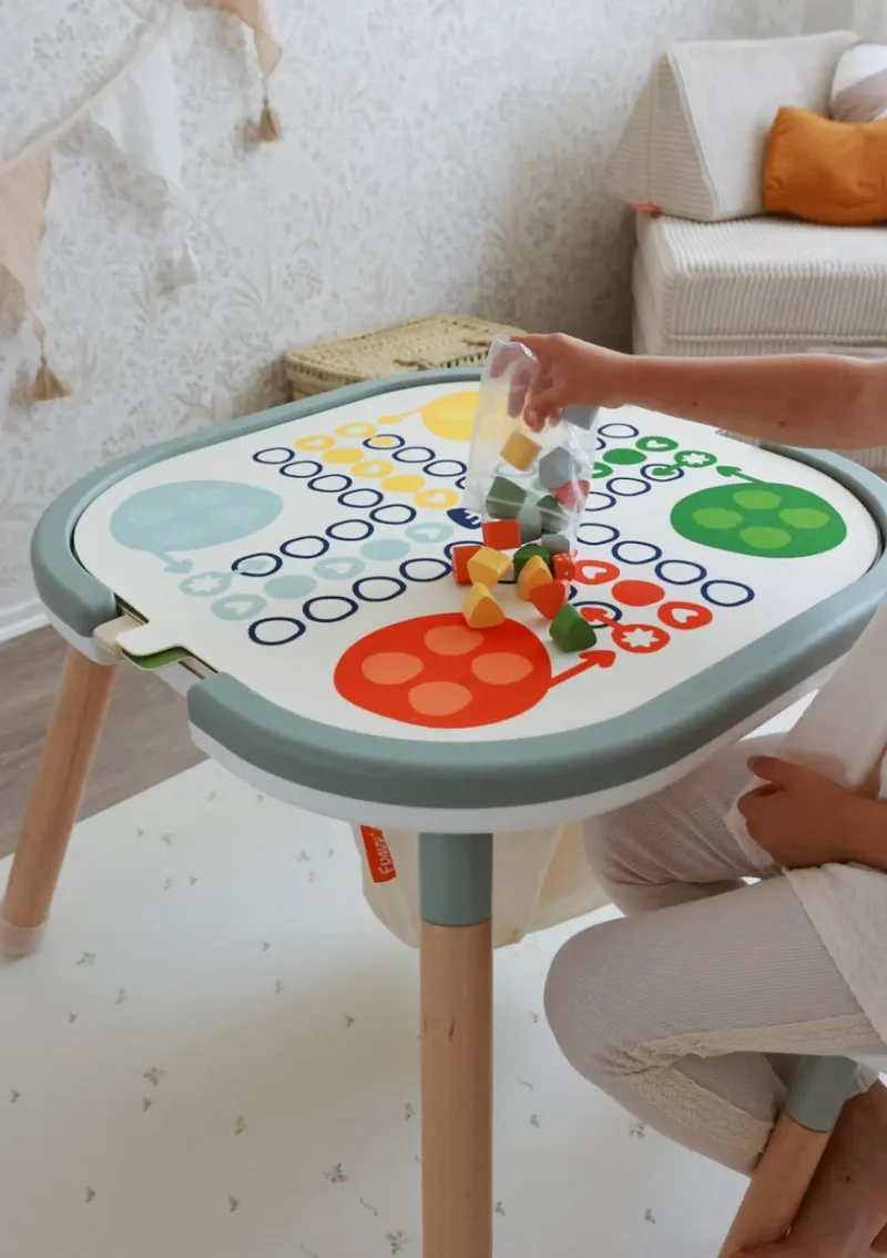 Spieltisch & Stühle Set Pastell Grün