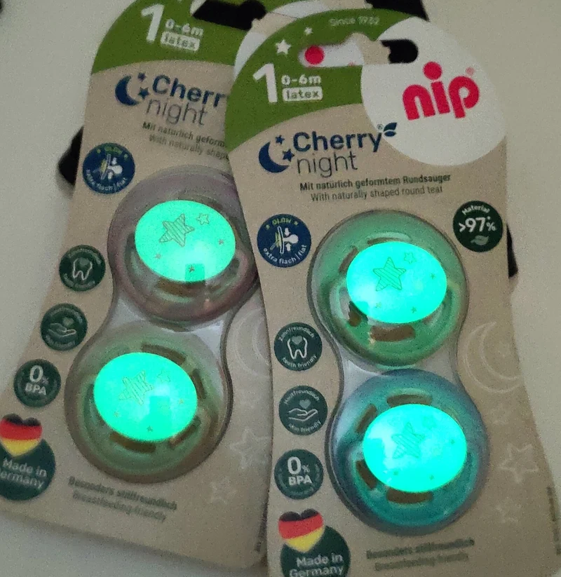 NIP Cherry Night Schnuller im 2er Pack