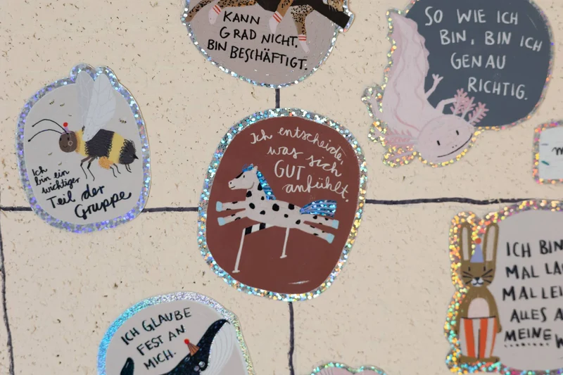 Maulwurf-Glitzersticker "Alle meine Gefühle sind richtig" von Liesels Wicht