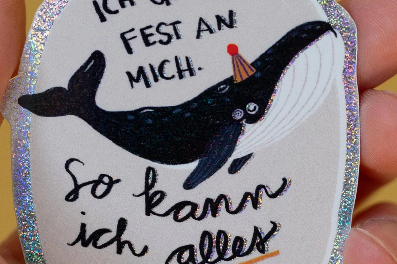 Wal-Glitzersticker "Ich glaube fest an mich" von Liesels Wicht