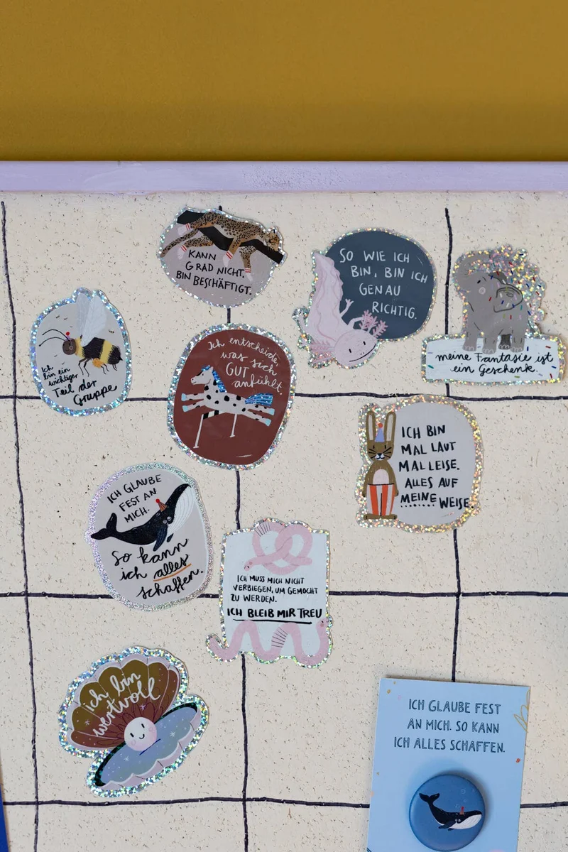 Wal-Glitzersticker "Ich glaube fest an mich" von Liesels Wicht