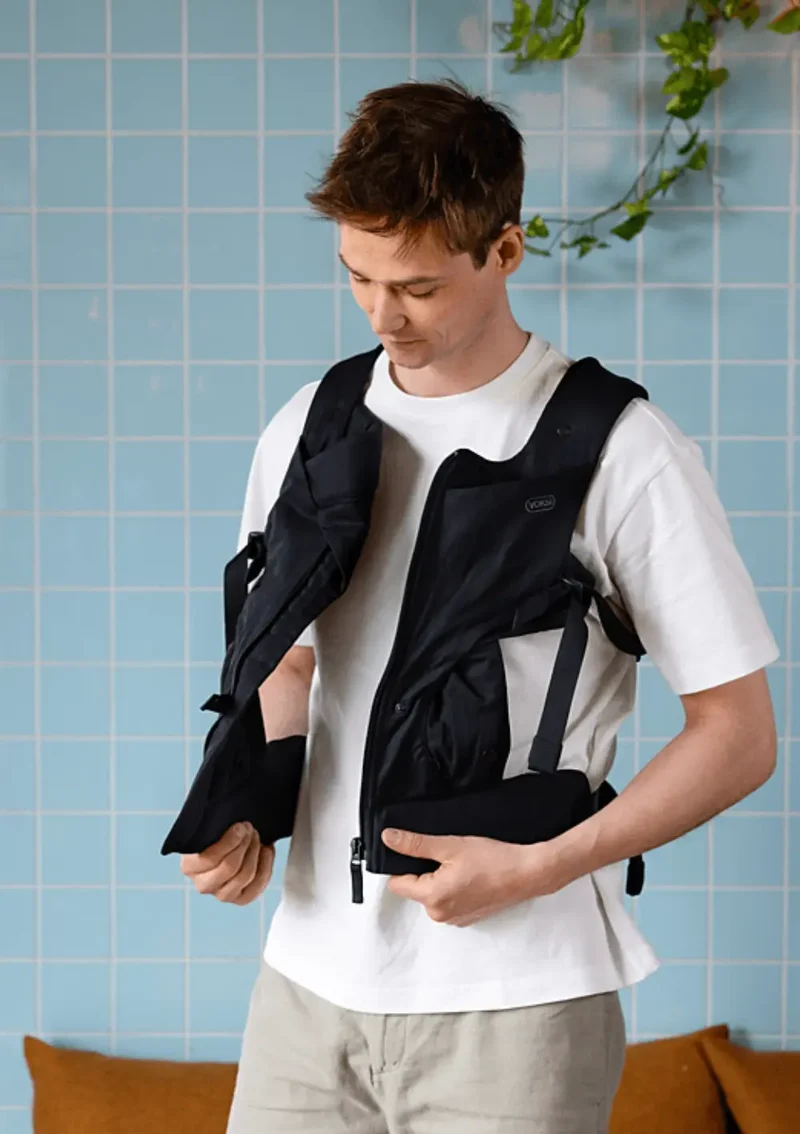 Babytrage mit Reißverschluss 'Huddle' Black