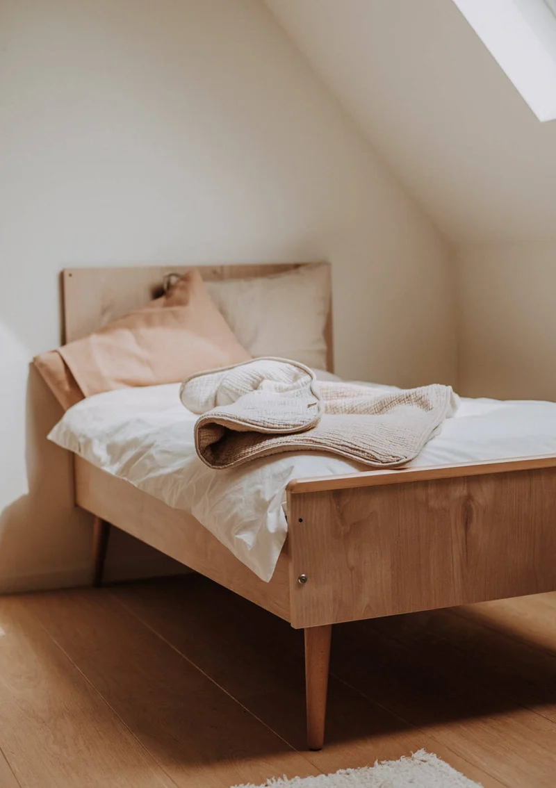 2-in-1 Bett 'Cocoon' Natural Oak 140 x 70 cm
