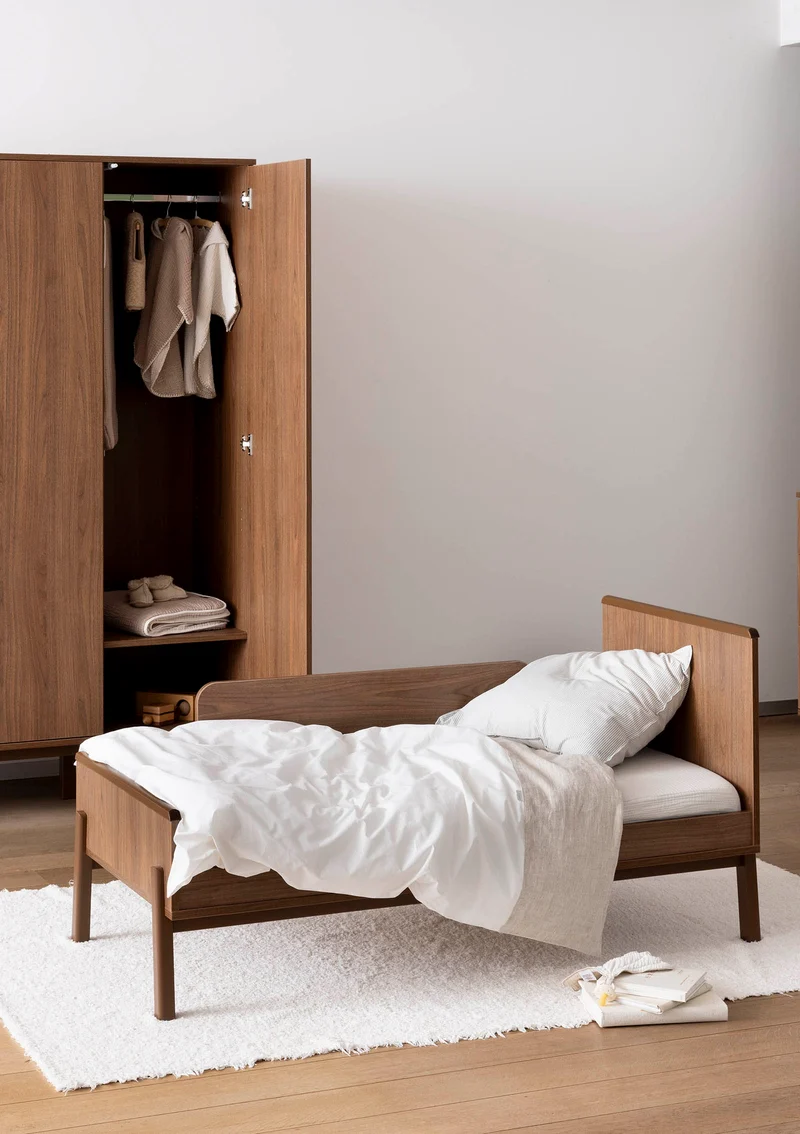 2-in-1 Babybett 'Ashi' Chestnut 140 x 70 cm