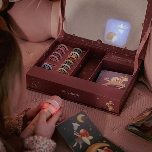 Rosa Geschichtenprojektor Taschenlampe von Little Dutch