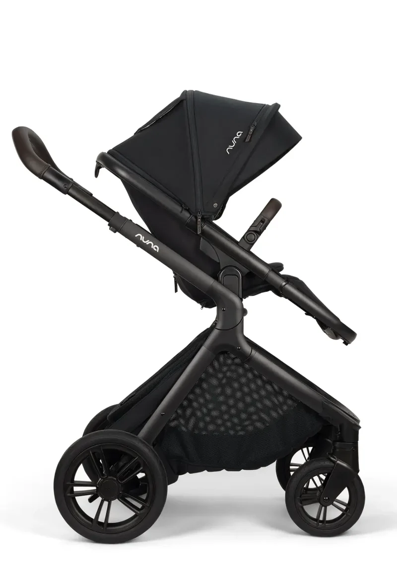 Sportwagen 'DEMI icon' Caviar
