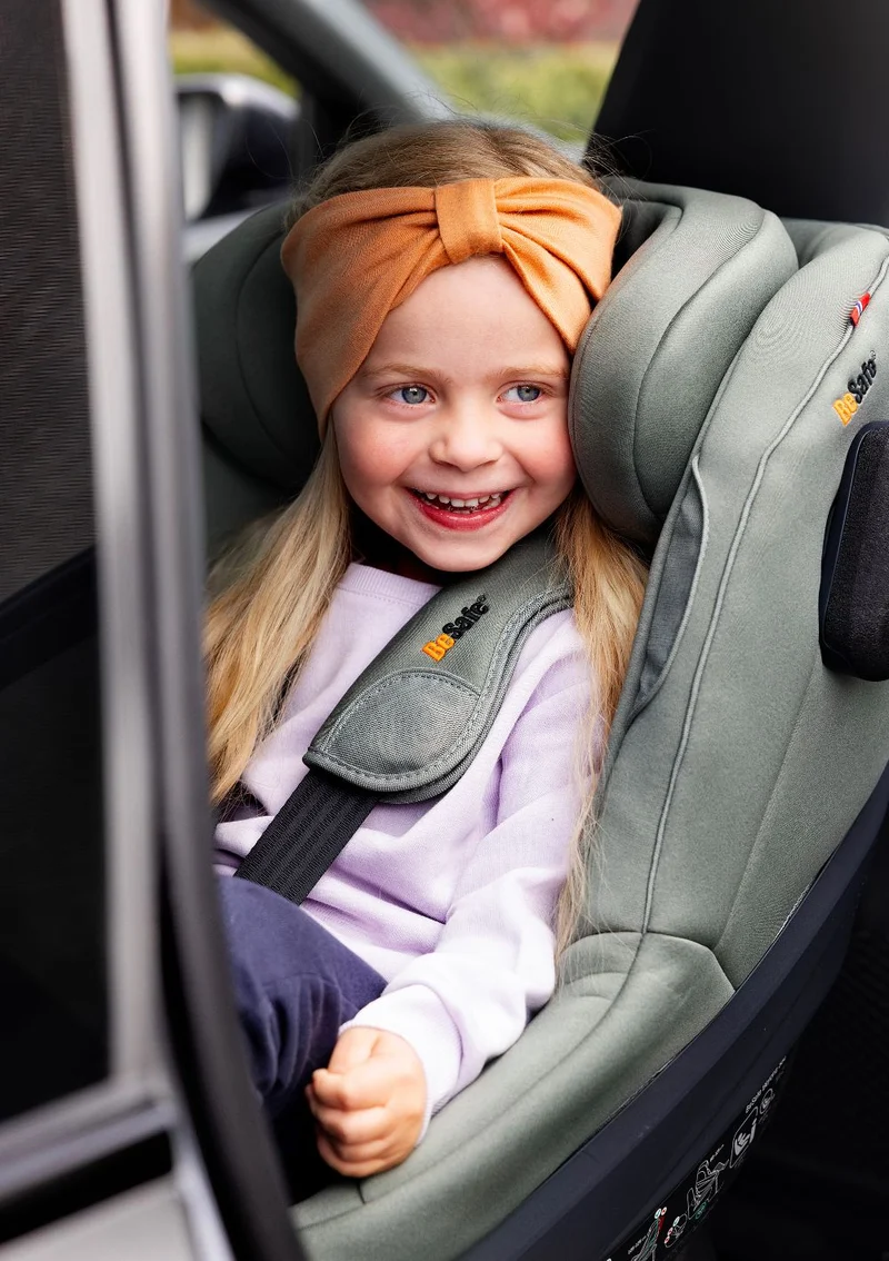 Kindersitz 'Beyond2 360' Meadow Green SoftBreeze