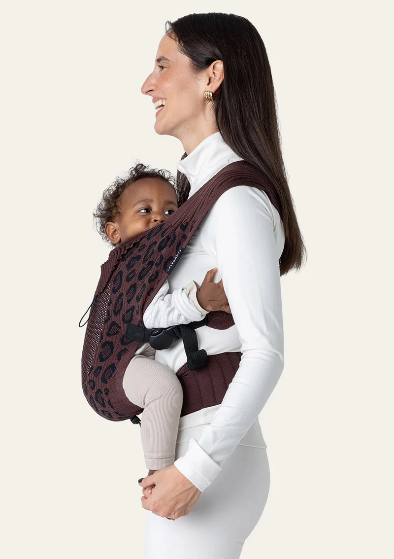 Babytrage Dark Leo