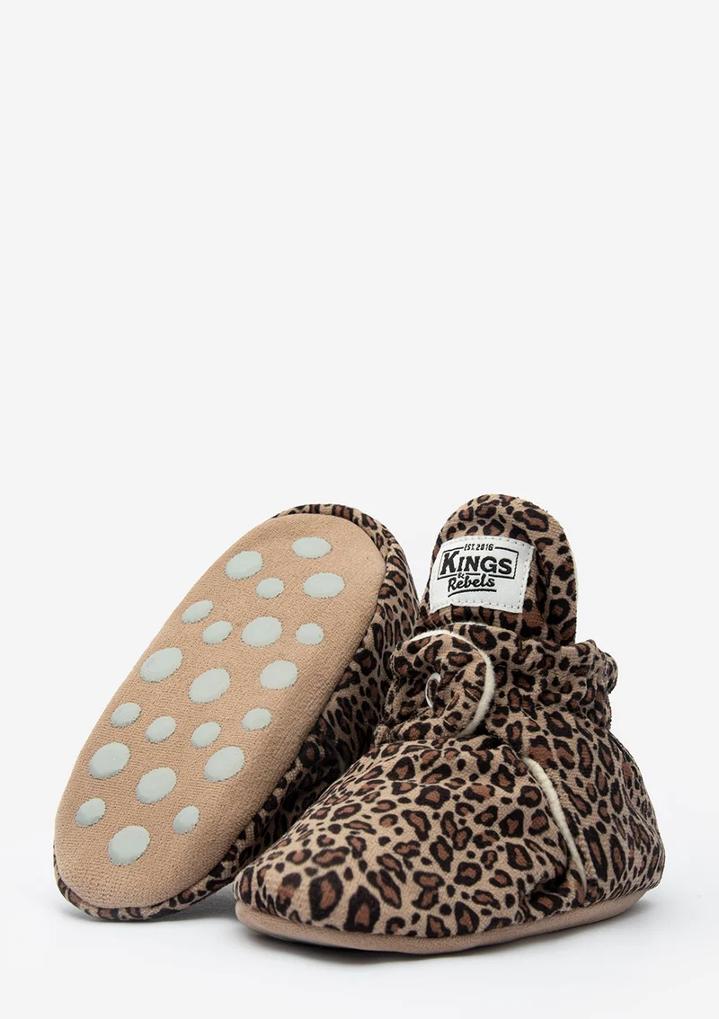 Baby Booties Gamuza Leo