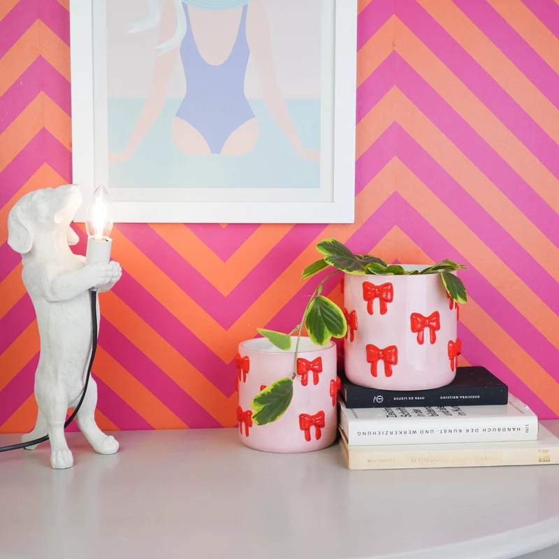 Blumentopf mit Schleifen-Motiv von House Vitamin