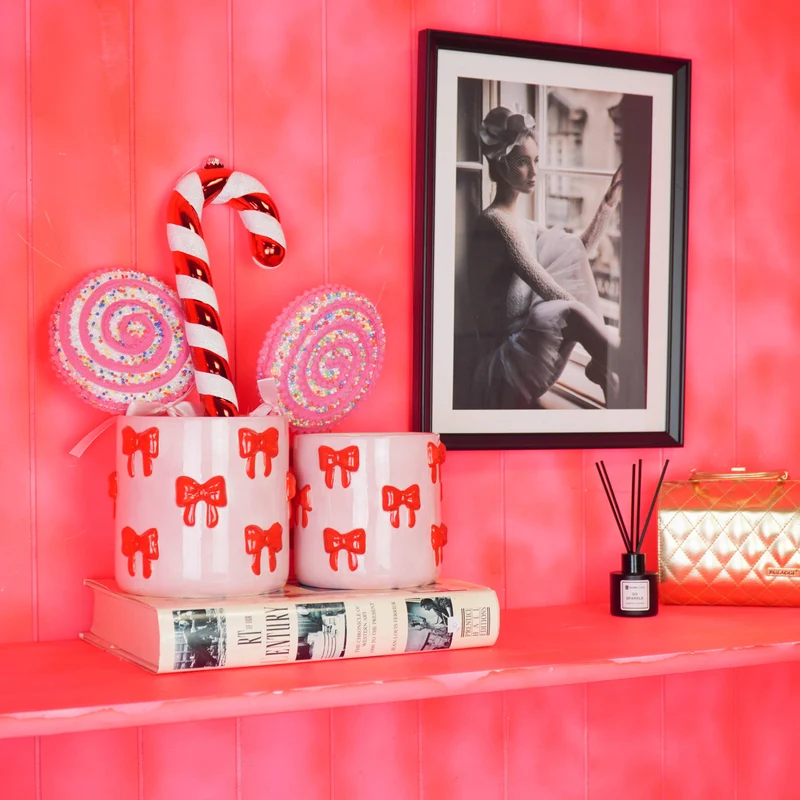 Blumentopf mit Schleifen-Motiv von House Vitamin