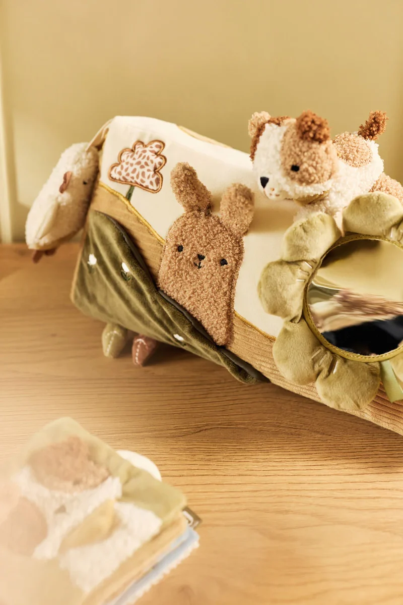 Aktivitäten-Dreieck "Tiny Park" von Jollein - Geschenkidee zur Geburt