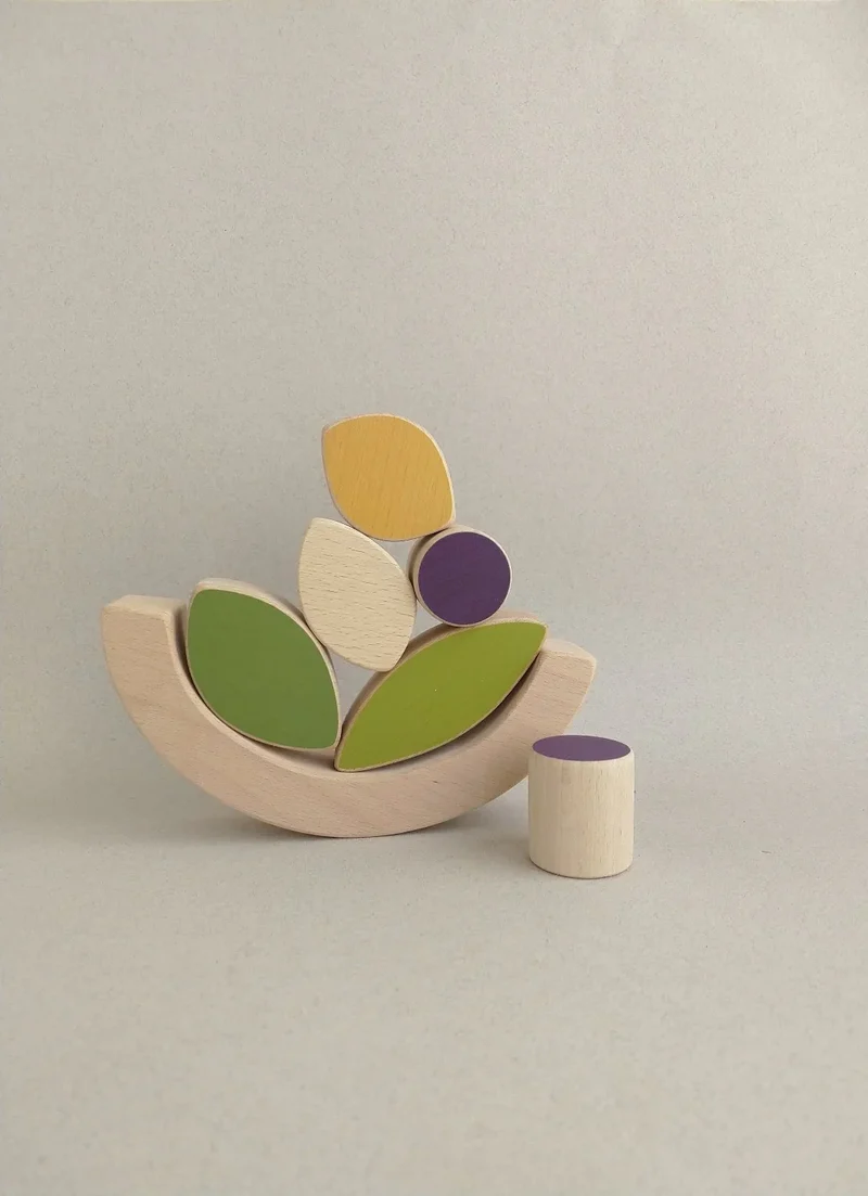 The Wandering Workshop leaves & blueberries stacking toy