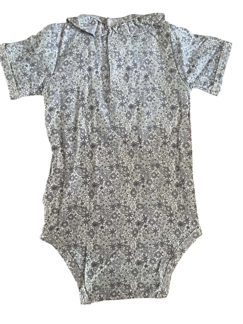 Fixoni Body mit Blumen und süßen Kragen 68 | 06m