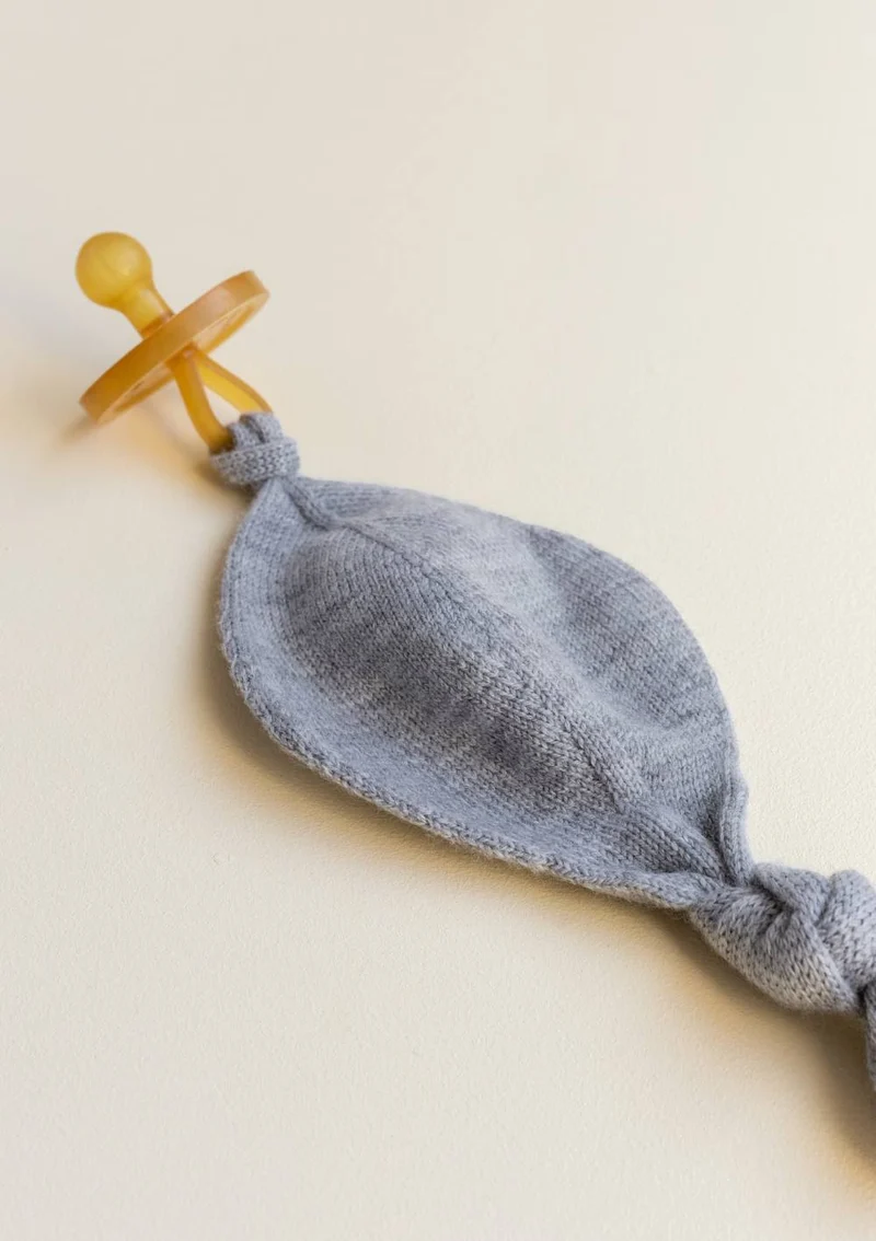 Merino Strick-Schnullertuch 'Titi Comforter' grey melange