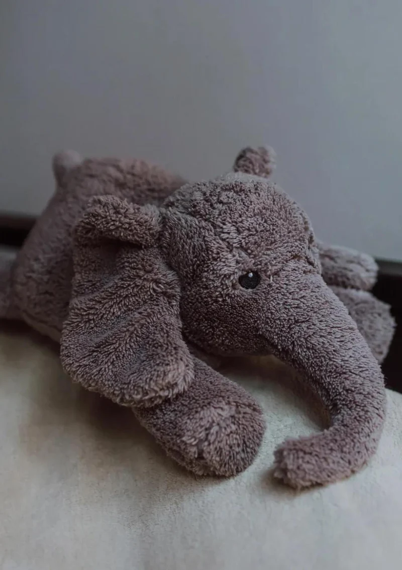 Kuscheltier mit Herzschlag 'George' grau
