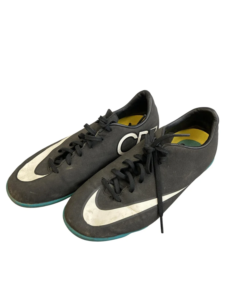 Nike Fußball-Hallenschuh CR7 37 Schuhgröße