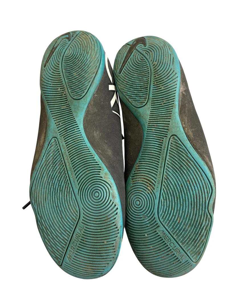 Nike Fußball-Hallenschuh CR7 37 Schuhgröße