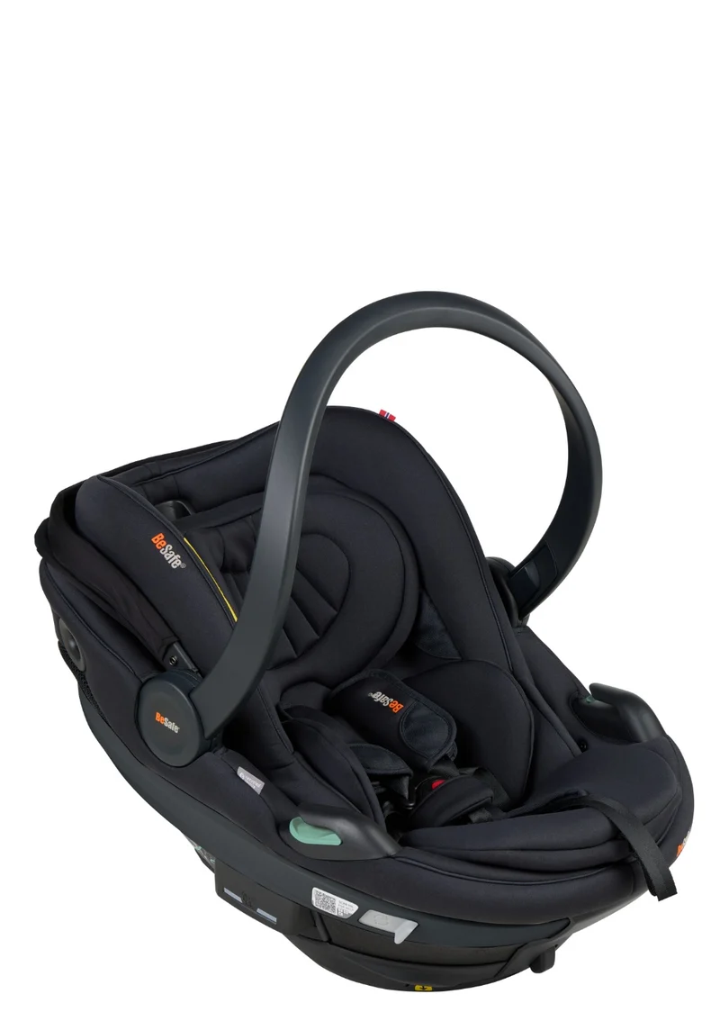 Babyschale 'Go Beyond2' Black SoftBreeze
