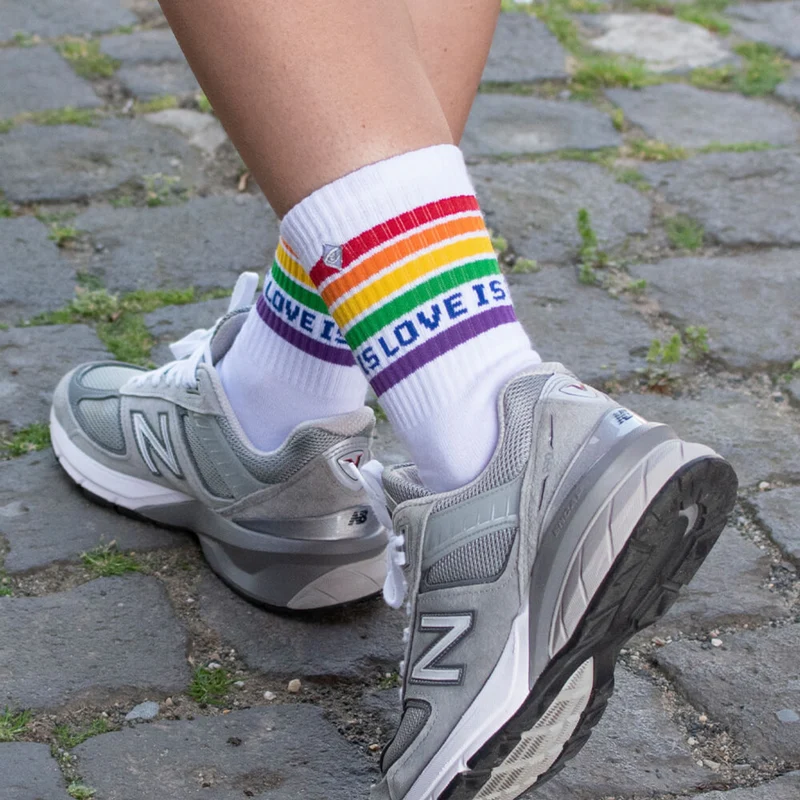 Love is Love - Tennissocken von J. Clay für Frauen und Männer