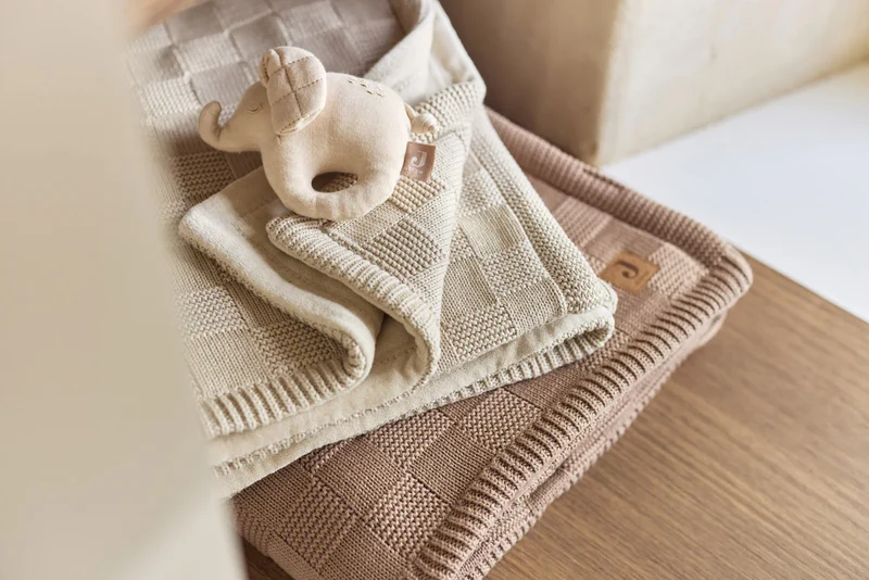 Rassel "Elefant" zum Greifen von Jollein, beige