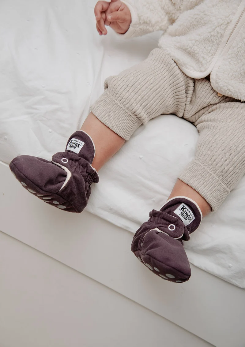 Baby Booties Gamuza Plum
