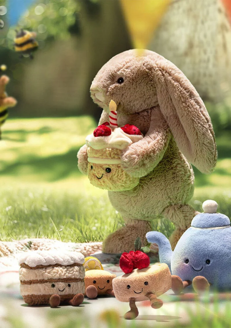 Hase Kuscheltier 'Bashful Bunny Birthday' Beige