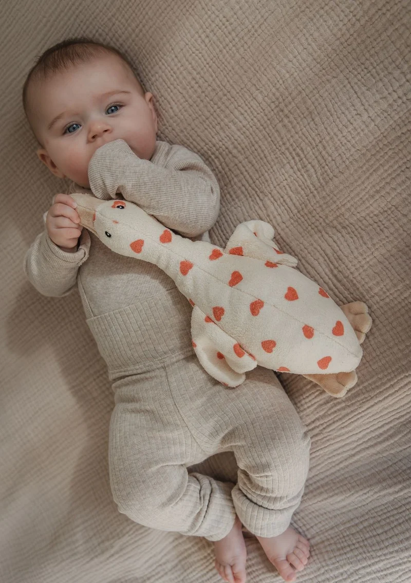 Kuscheltier mit Spieluhr 'Liva ' Beige Hearts (wiederaufladbar)