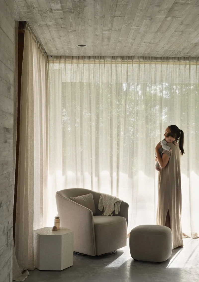Hocker 'Gomi' Mohair Latte