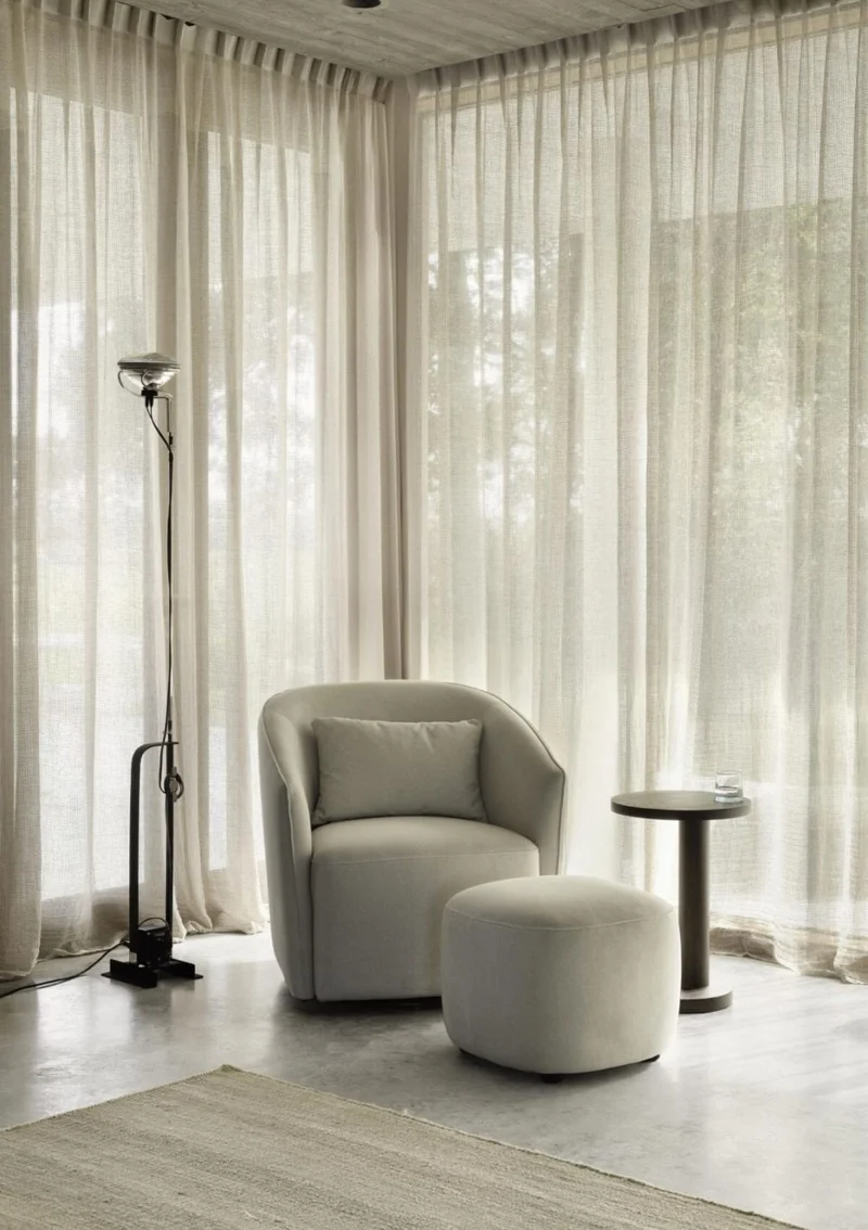 Hocker 'Gomi' Mohair Beige