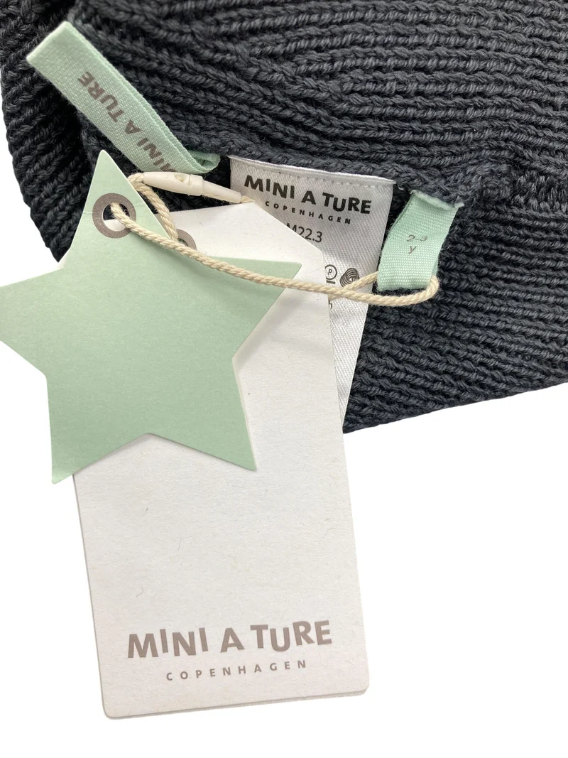 Mini a Ture Mütze aus Wolle 49 - 50 cm Kopfumfang (2-3 Jahre)