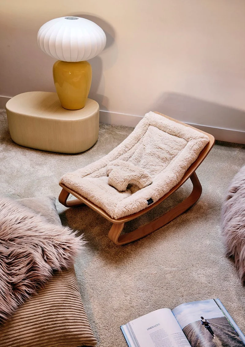Babywippe 'Levo' Fur Milk