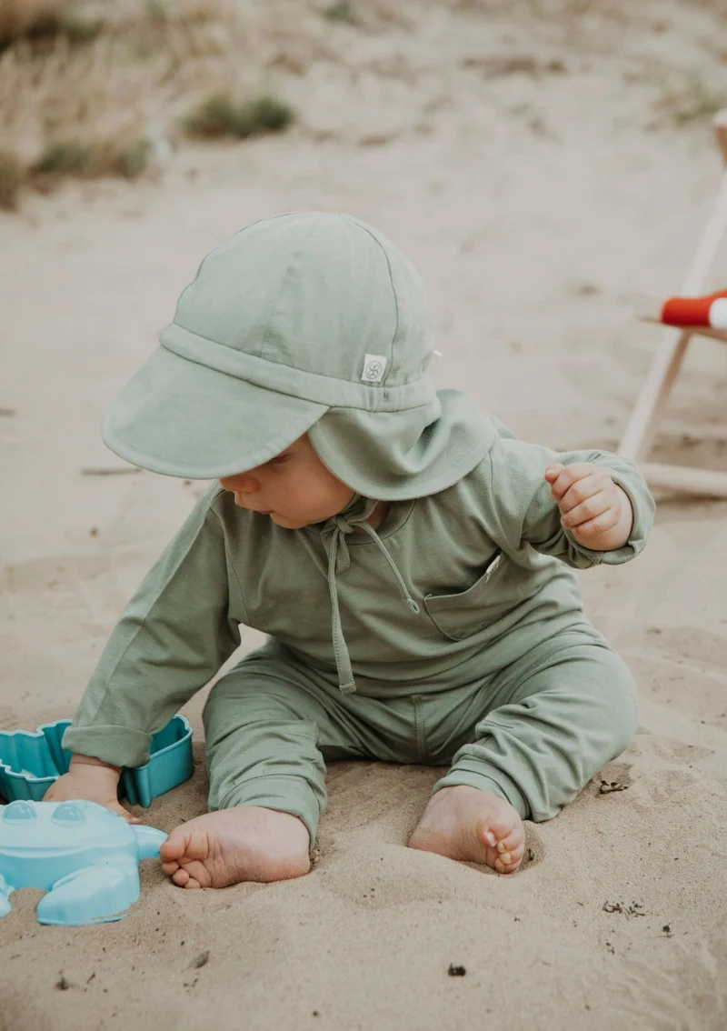 Wendbarer Sonnenhut UPF 50+ Olive Green/Sandy Beach
